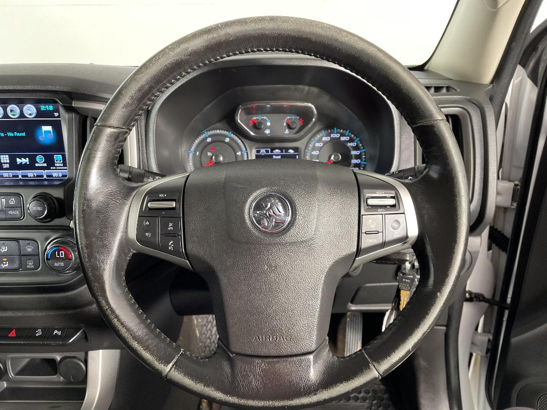 Photo '28' of Holden Colorado