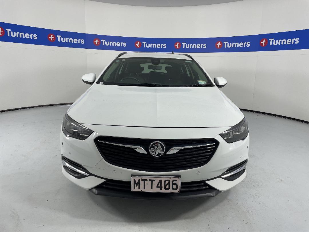 Photo '2' of Holden Commodore