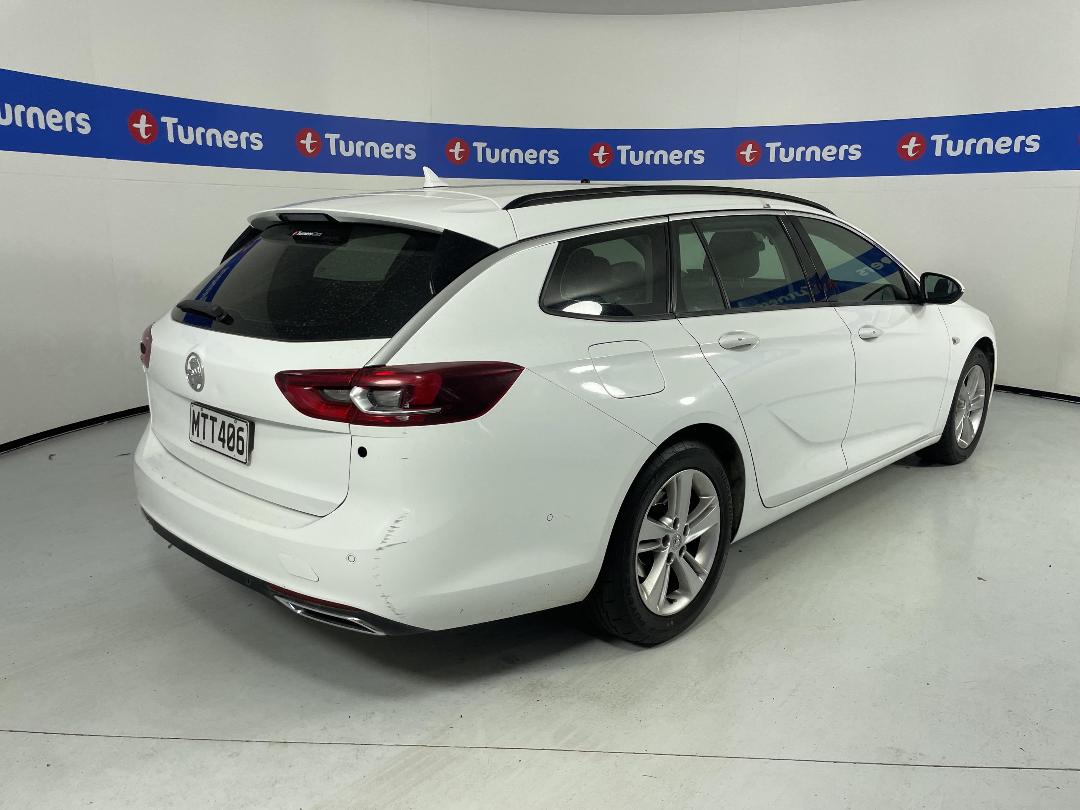 Photo '7' of Holden Commodore