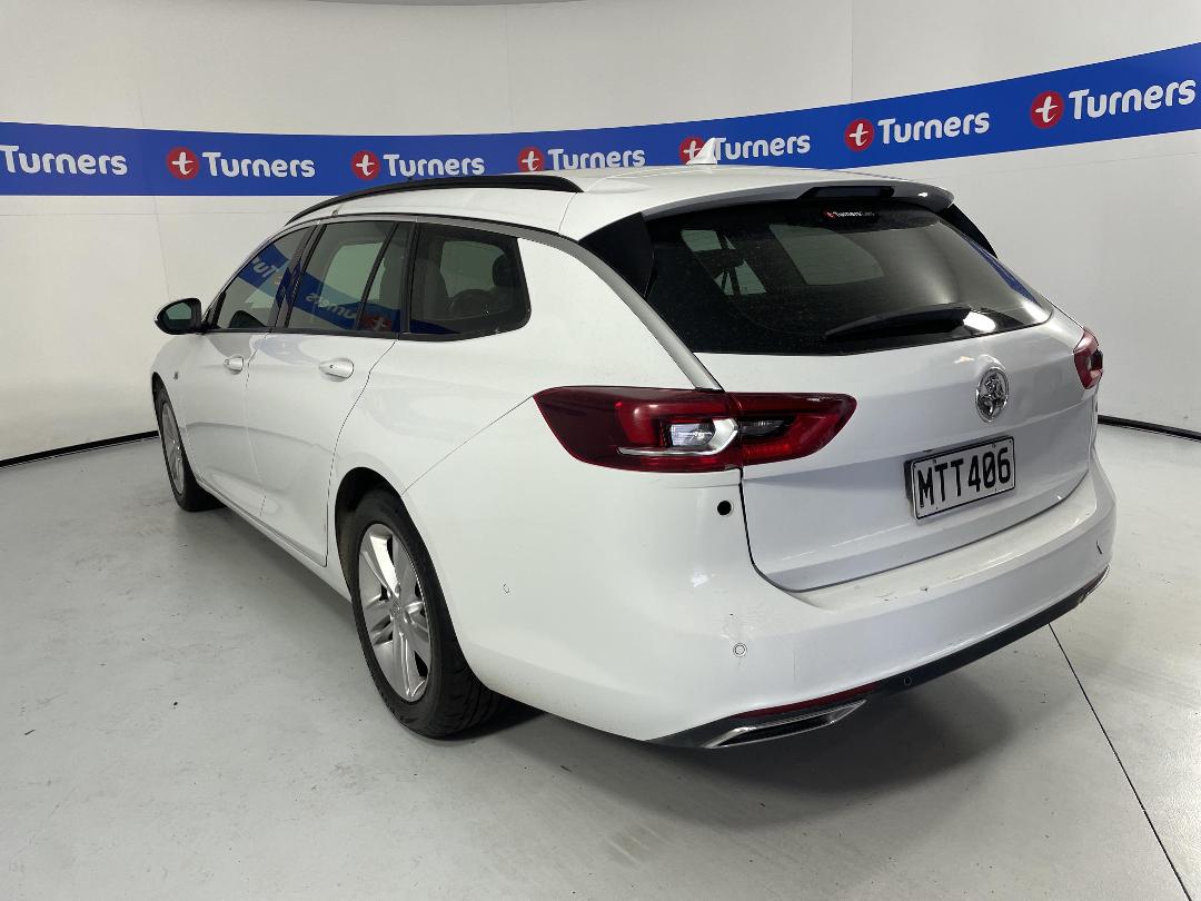 Photo '5' of Holden Commodore