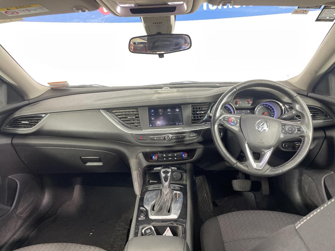 Photo '17' of Holden Commodore