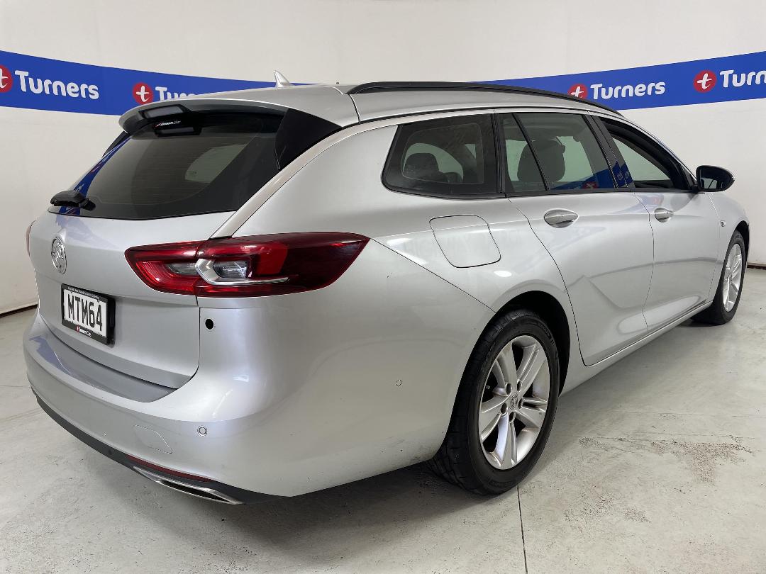 Photo '7' of Holden Commodore