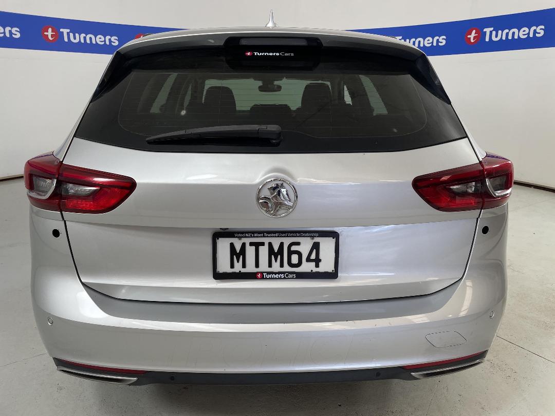 Photo '6' of Holden Commodore