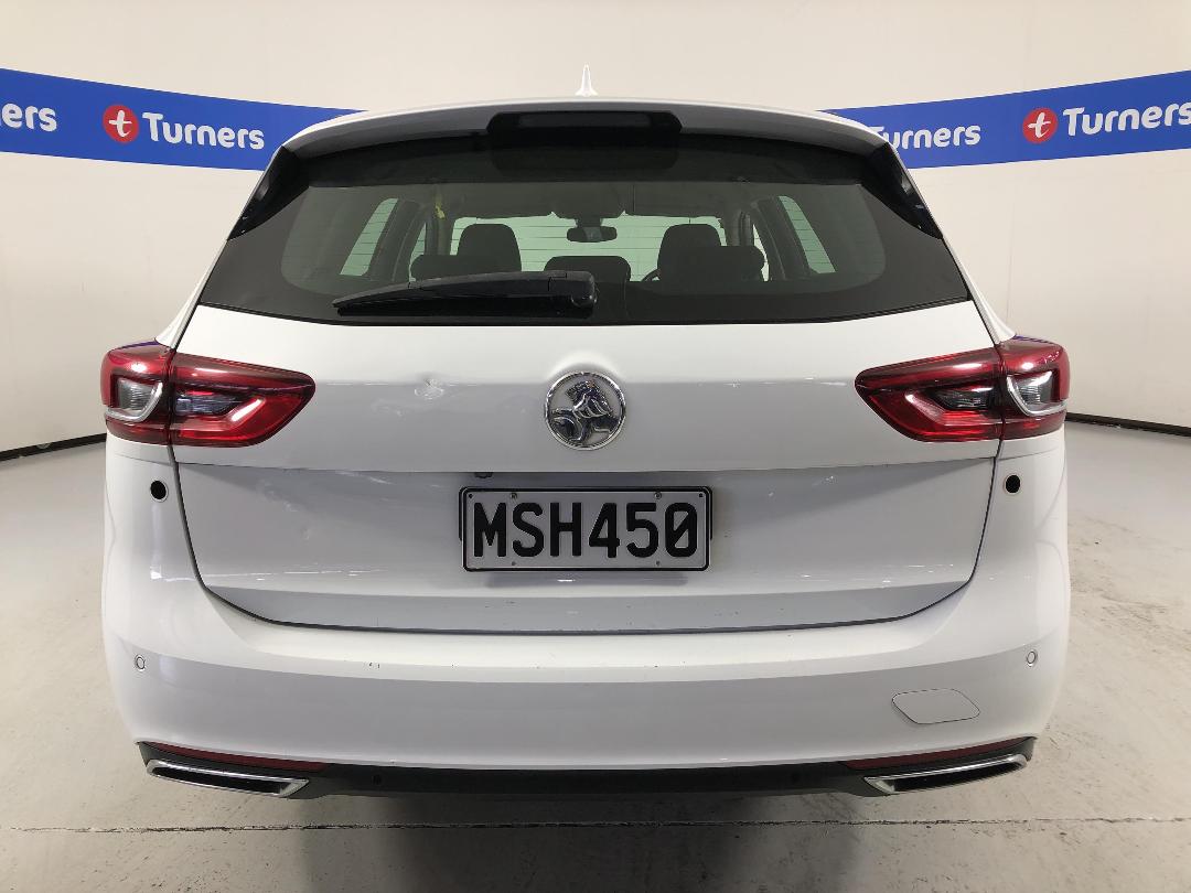 Photo '6' of Holden Commodore