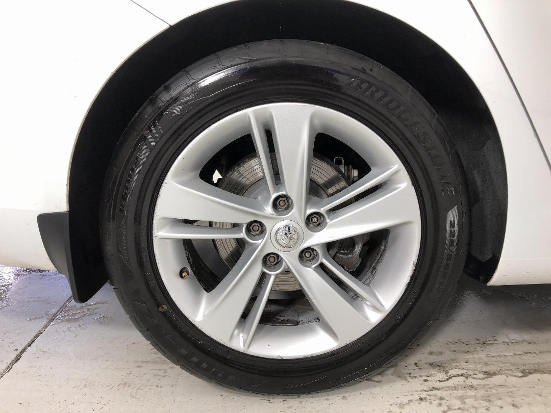 Photo '12' of Holden Commodore