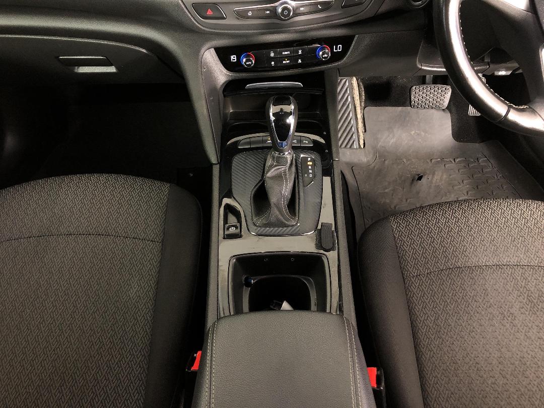 Photo '18' of Holden Commodore