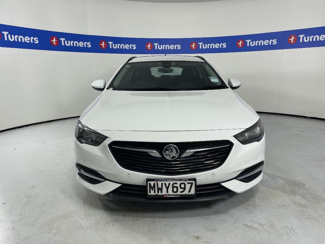 Photo '2' of Holden Commodore Photo '2' of Holden Commodore