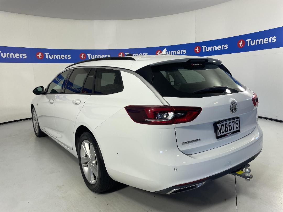 Photo '5' of Holden Commodore