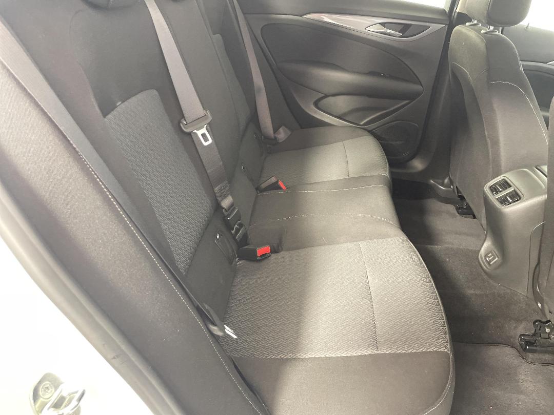 Photo '20' of Holden Commodore