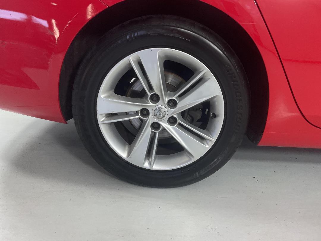 Photo '12' of Holden Commodore