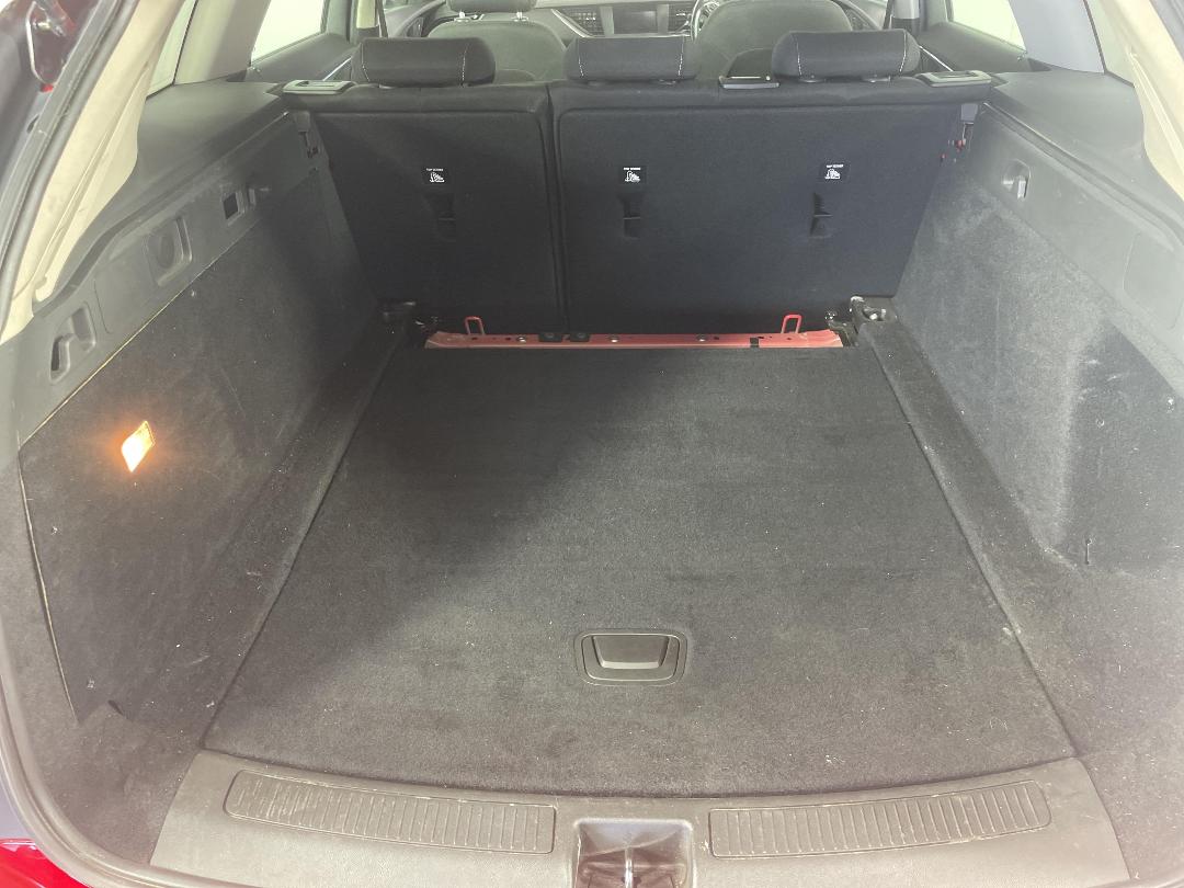 Photo '14' of Holden Commodore