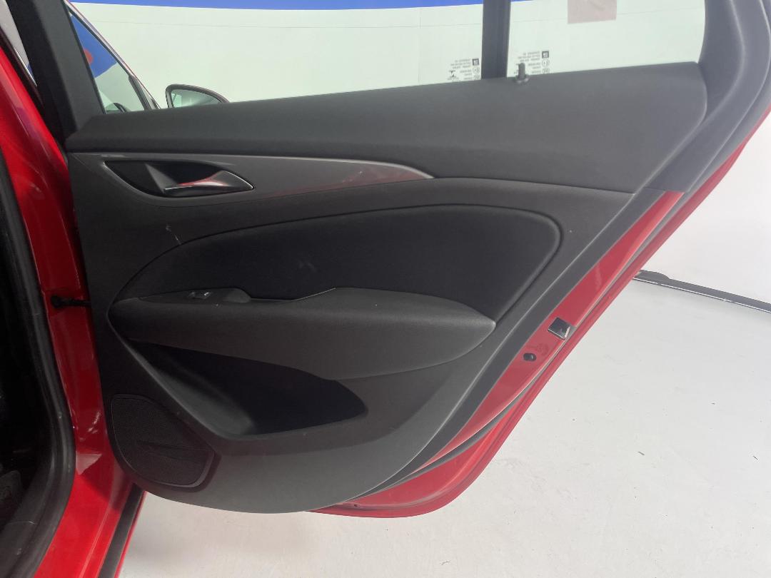 Photo '19' of Holden Commodore