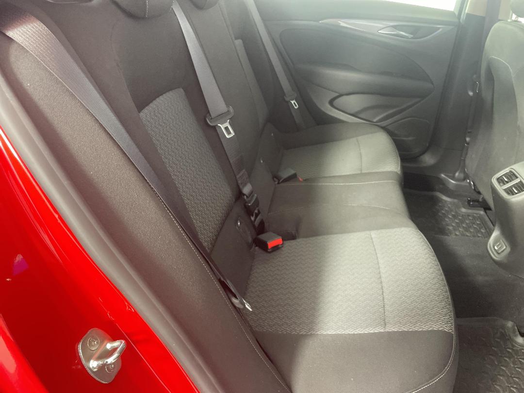 Photo '20' of Holden Commodore