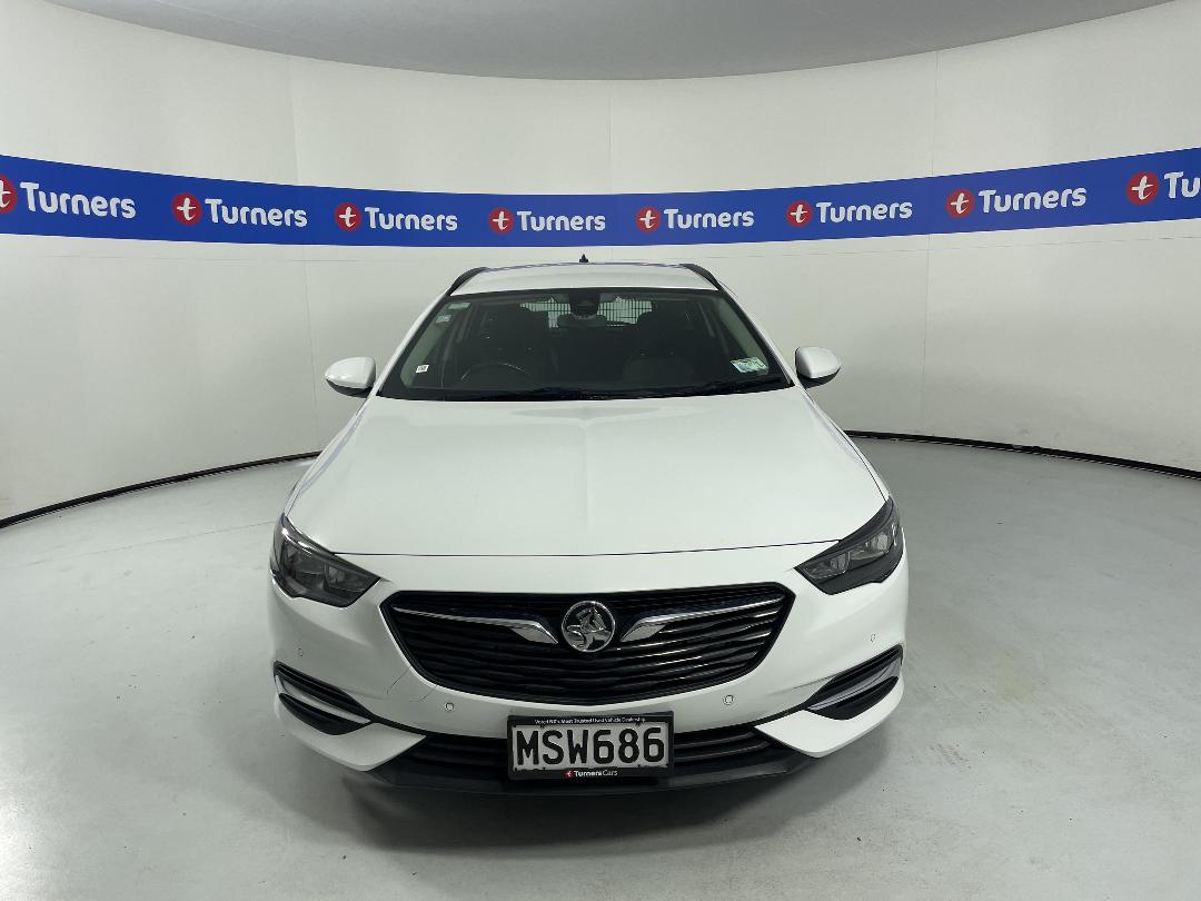 Photo '2' of Holden Commodore Photo '2' of Holden Commodore