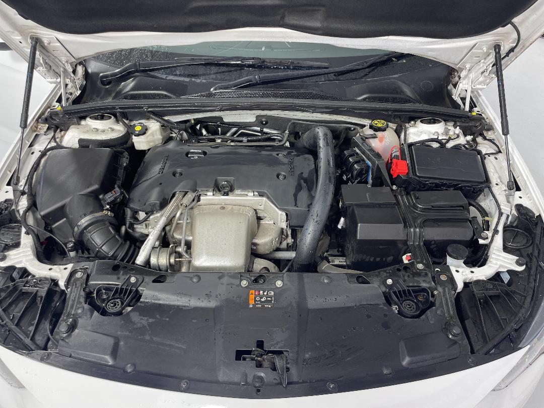 Photo '13' of Holden Commodore Photo '13' of Holden Commodore