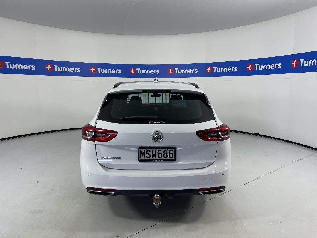 Photo '6' of Holden Commodore Photo '6' of Holden Commodore