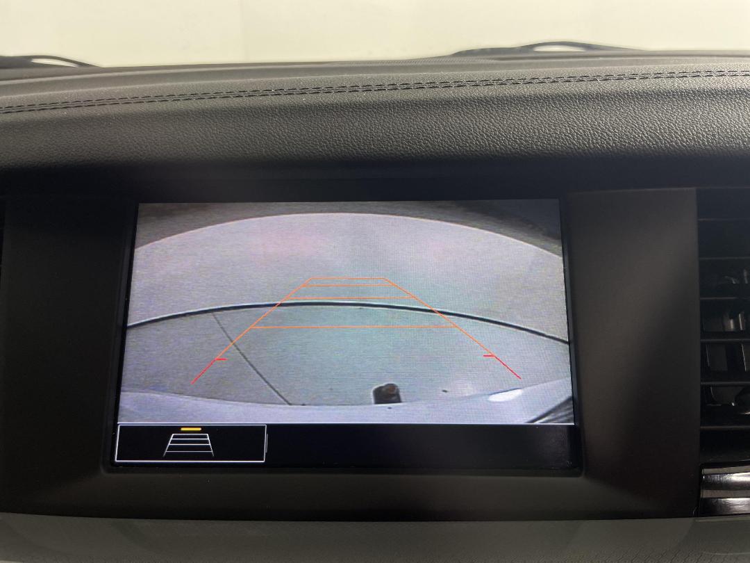 Photo '24' of Holden Commodore Photo '24' of Holden Commodore