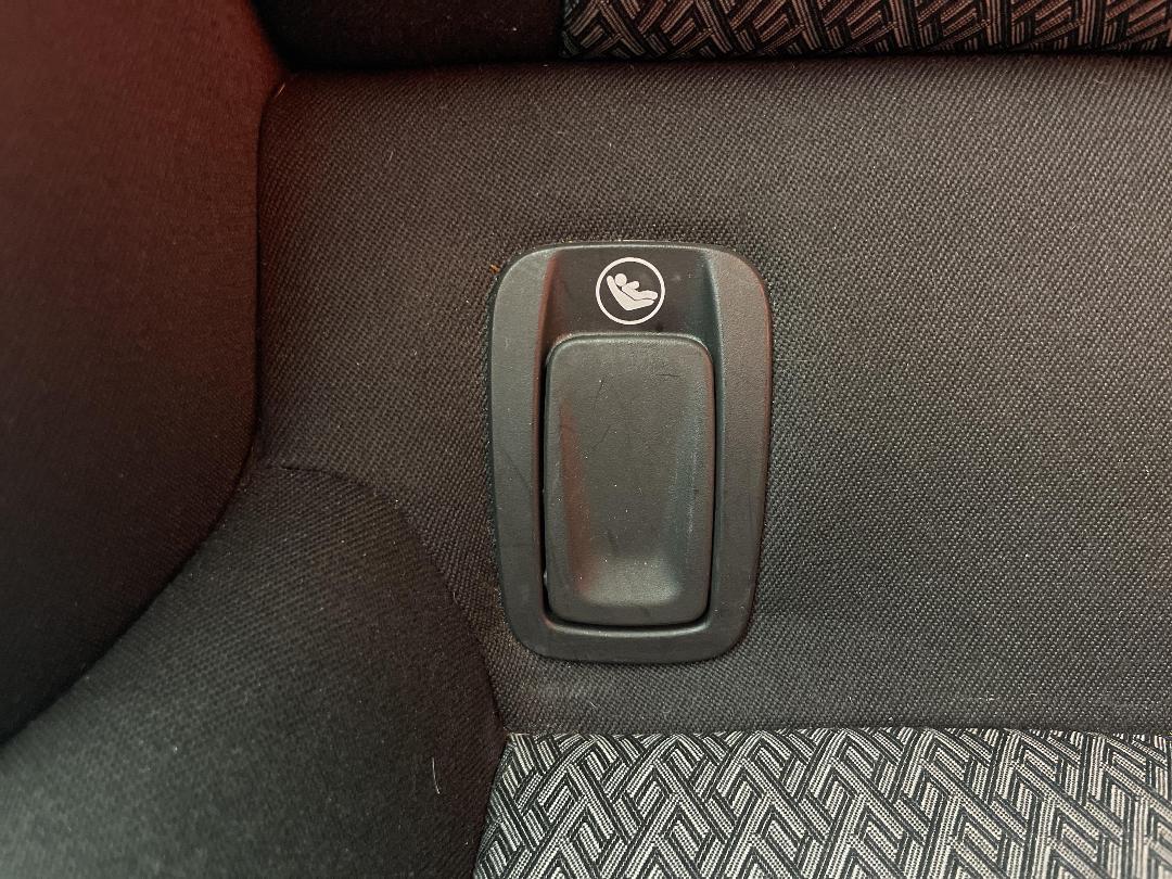 Photo '23' of Holden Commodore Photo '23' of Holden Commodore