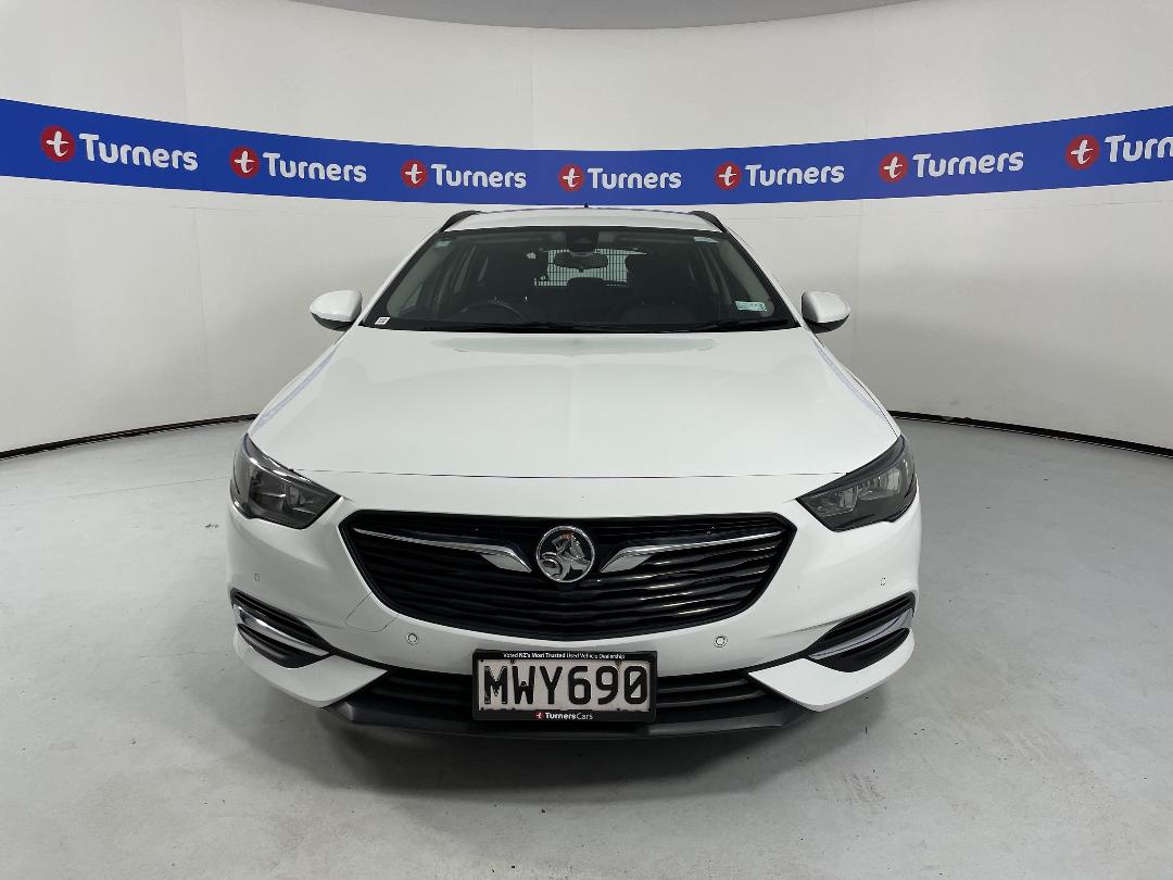 Photo '2' of Holden Commodore Photo '2' of Holden Commodore