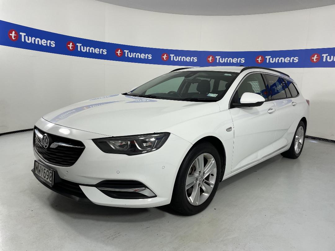 Photo '4' of Holden Commodore Photo '4' of Holden Commodore