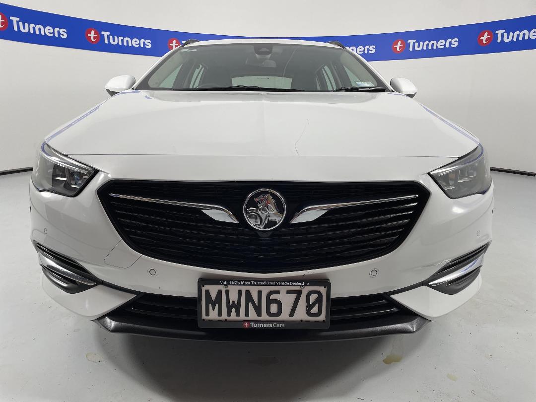 Photo '2' of Holden Commodore