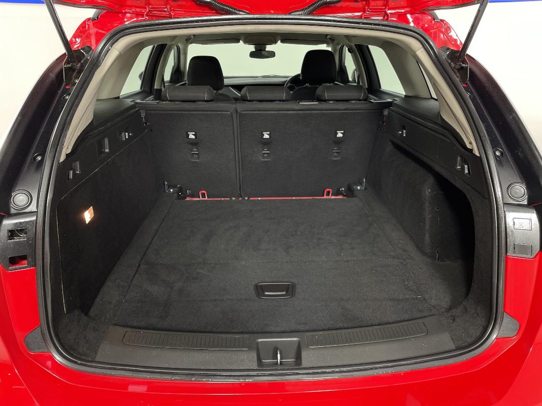 Photo '14' of Holden Commodore