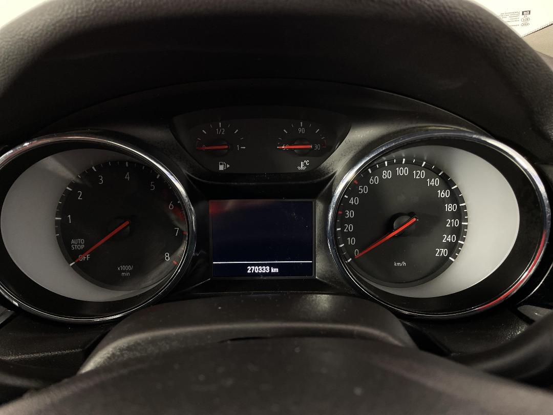 Photo '21' of Holden Commodore