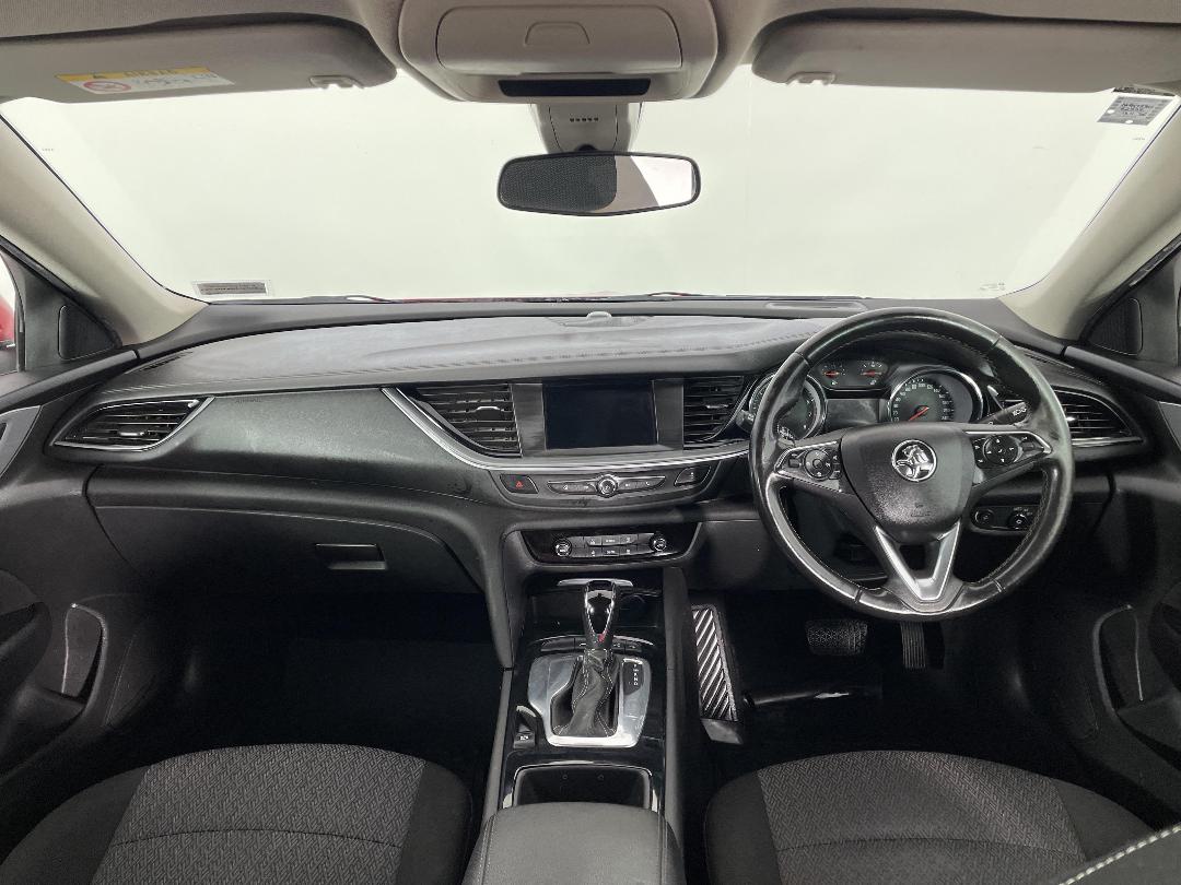 Photo '17' of Holden Commodore