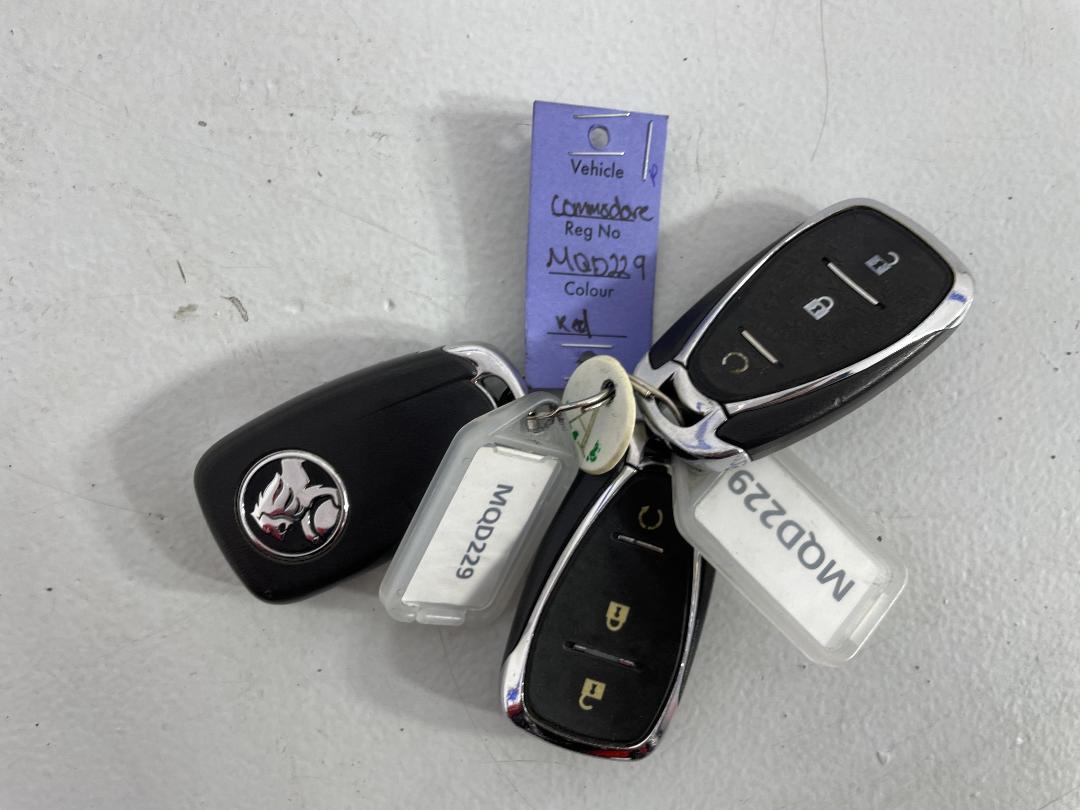 Photo '22' of Holden Commodore Photo '22' of Holden Commodore