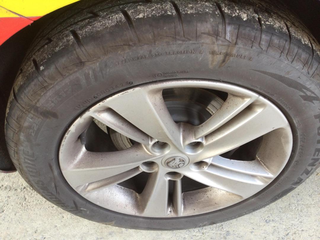 Photo '11' of Holden Commodore LT Wagon