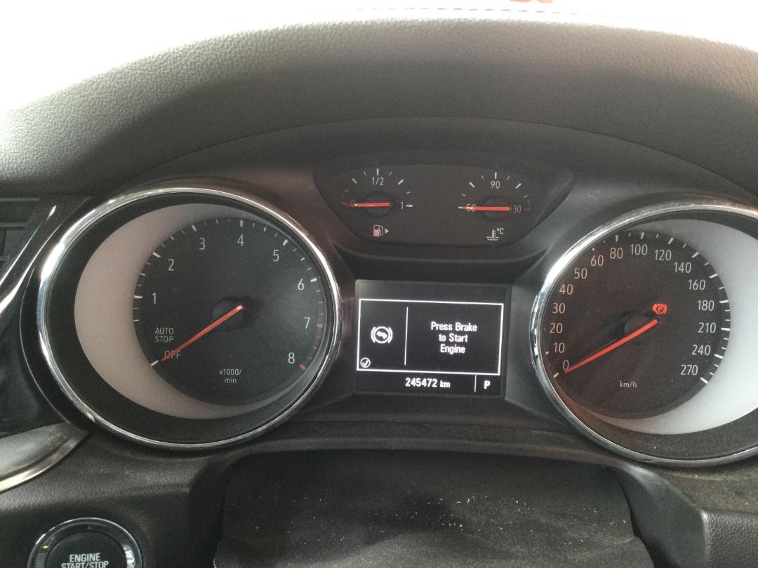 Photo '12' of Holden Commodore LT Wagon