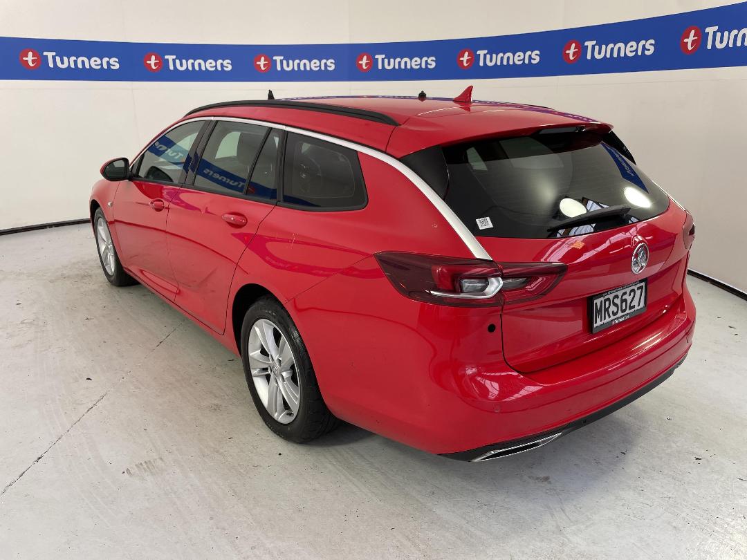 Photo '5' of Holden Commodore Photo '5' of Holden Commodore