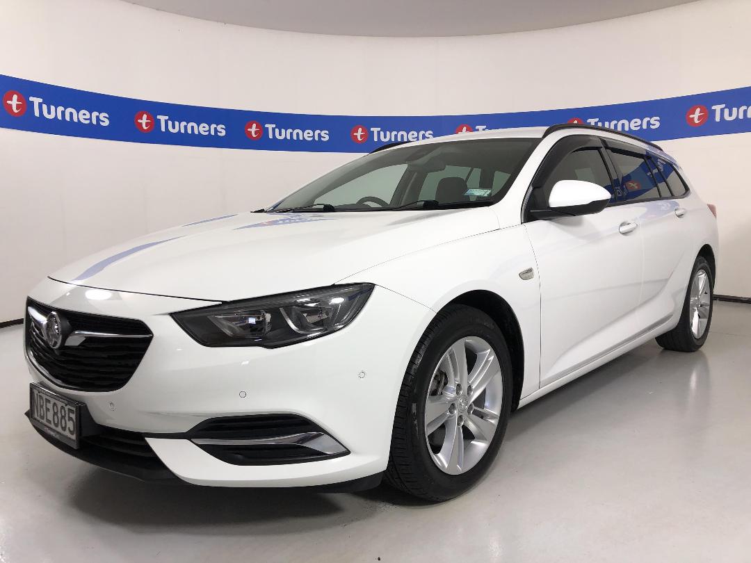 Photo '4' of Holden Commodore Photo '4' of Holden Commodore