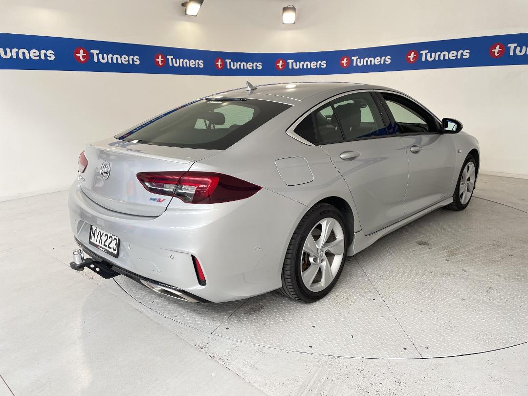 Photo '7' of Holden Commodore Photo '7' of Holden Commodore