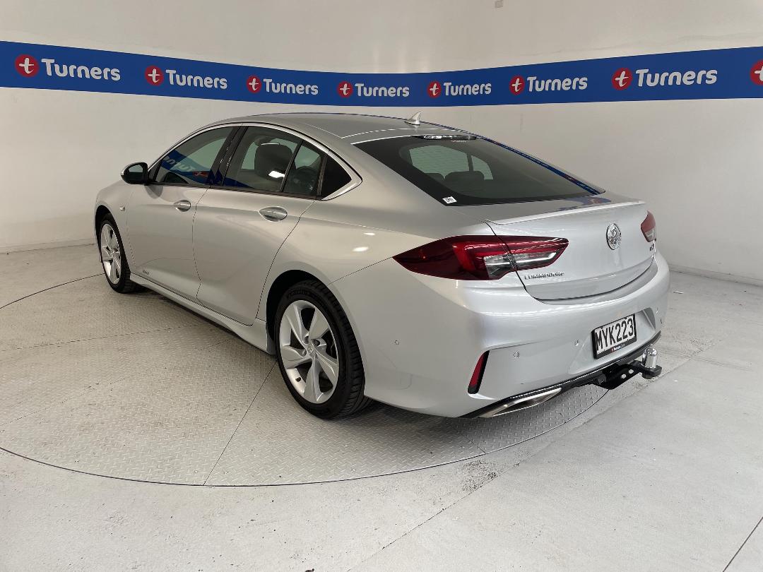 Photo '5' of Holden Commodore Photo '5' of Holden Commodore