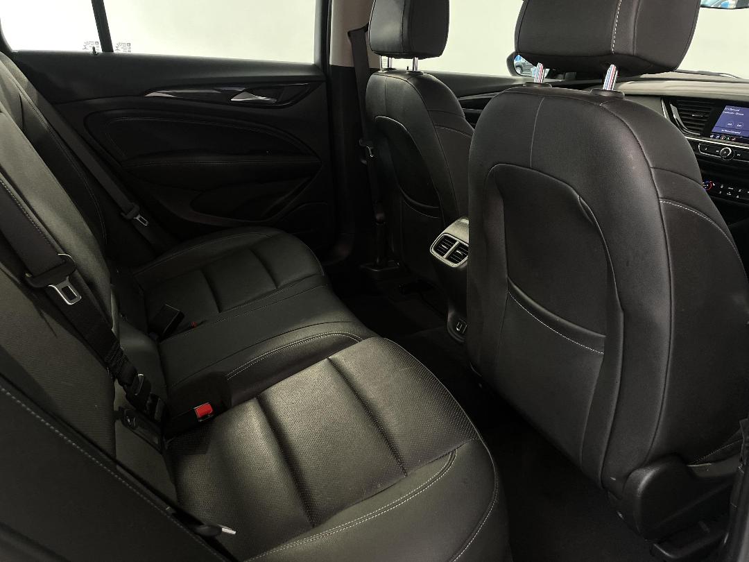 Photo '20' of Holden Commodore Photo '20' of Holden Commodore