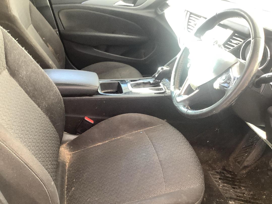 Photo '12' of Holden Commodore LT Wagon