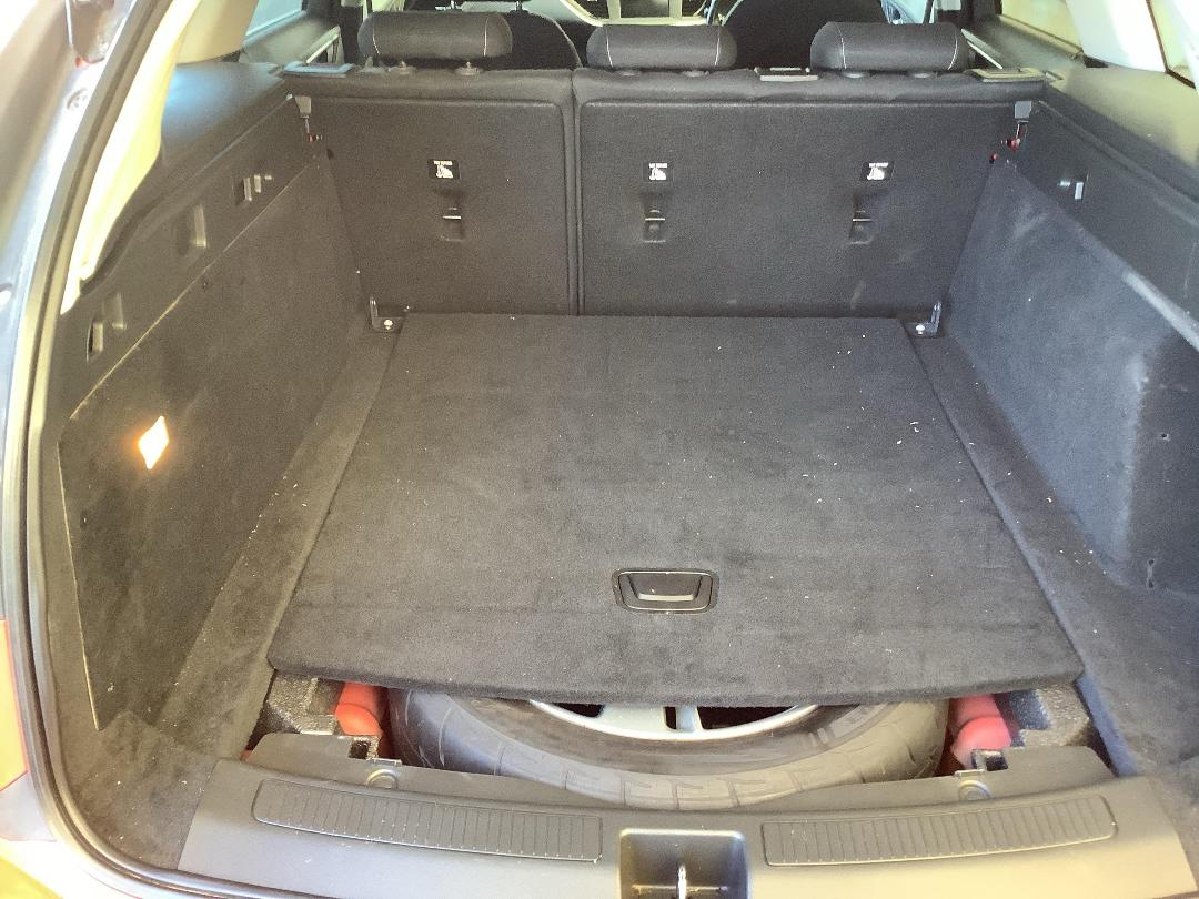 Photo '6' of Holden Commodore LT Wagon