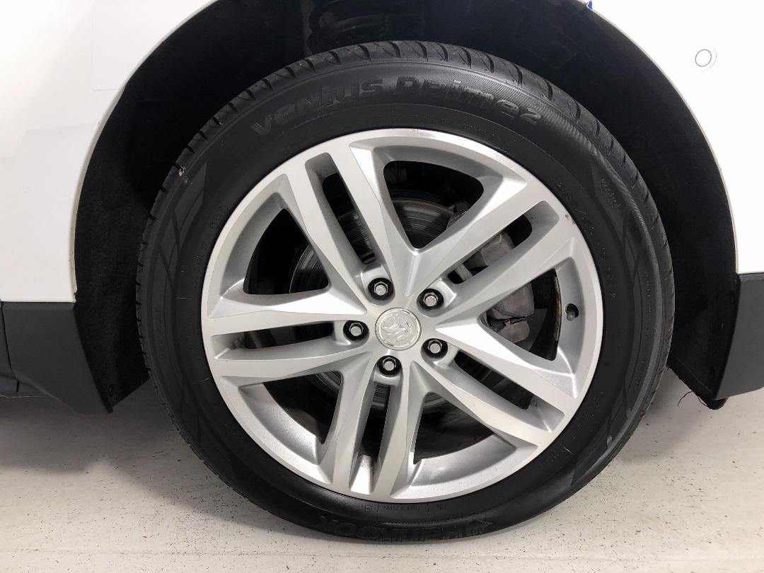 Photo '7' of Holden Equinox LTZ