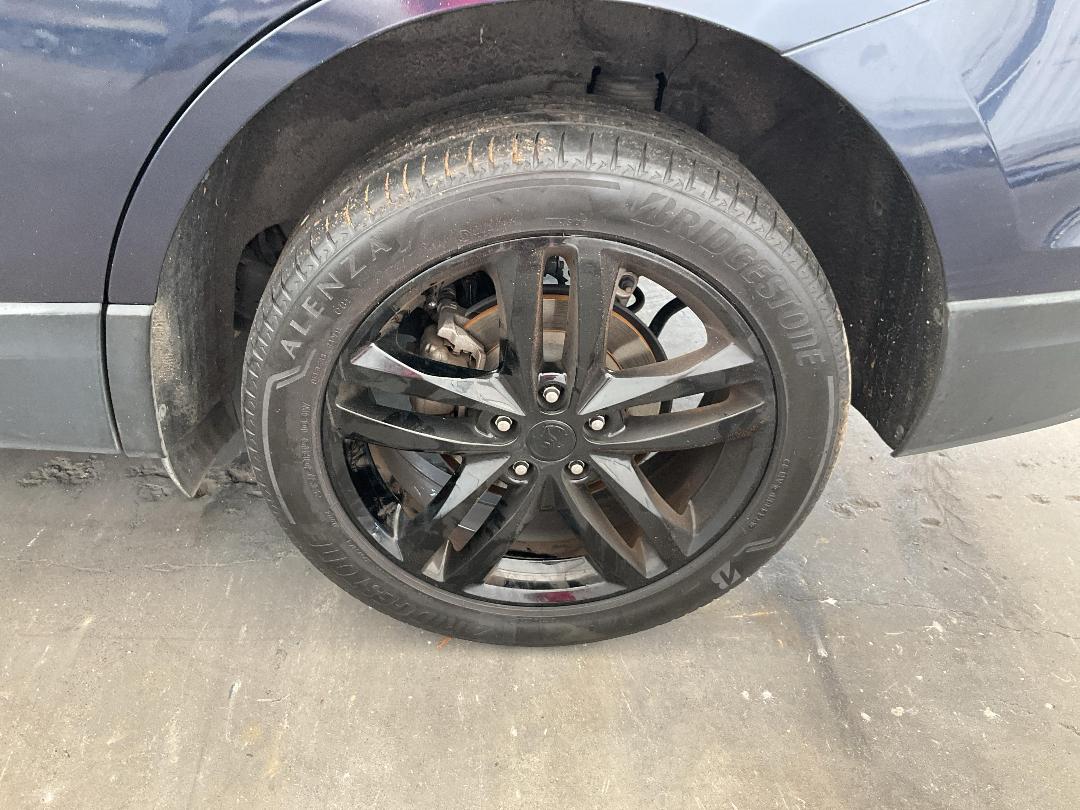 Photo '8' of Holden Equinox LTZ