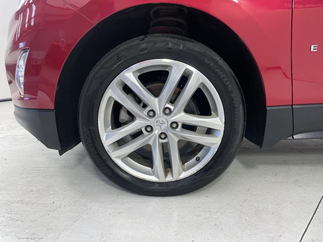 Photo '10' of Holden Equinox