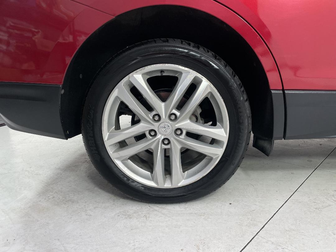 Photo '12' of Holden Equinox