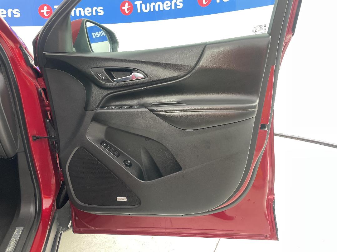 Photo '15' of Holden Equinox