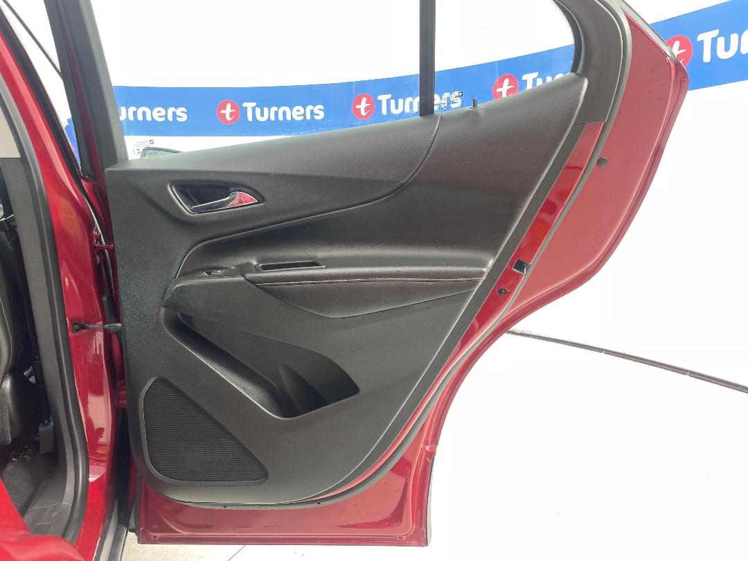 Photo '19' of Holden Equinox