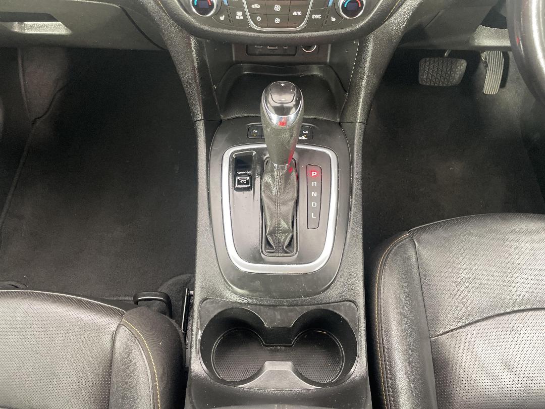 Photo '18' of Holden Equinox