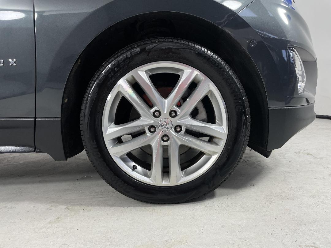 Photo '9' of Holden Equinox