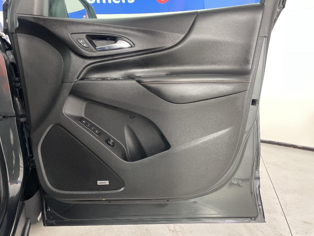 Photo '15' of Holden Equinox