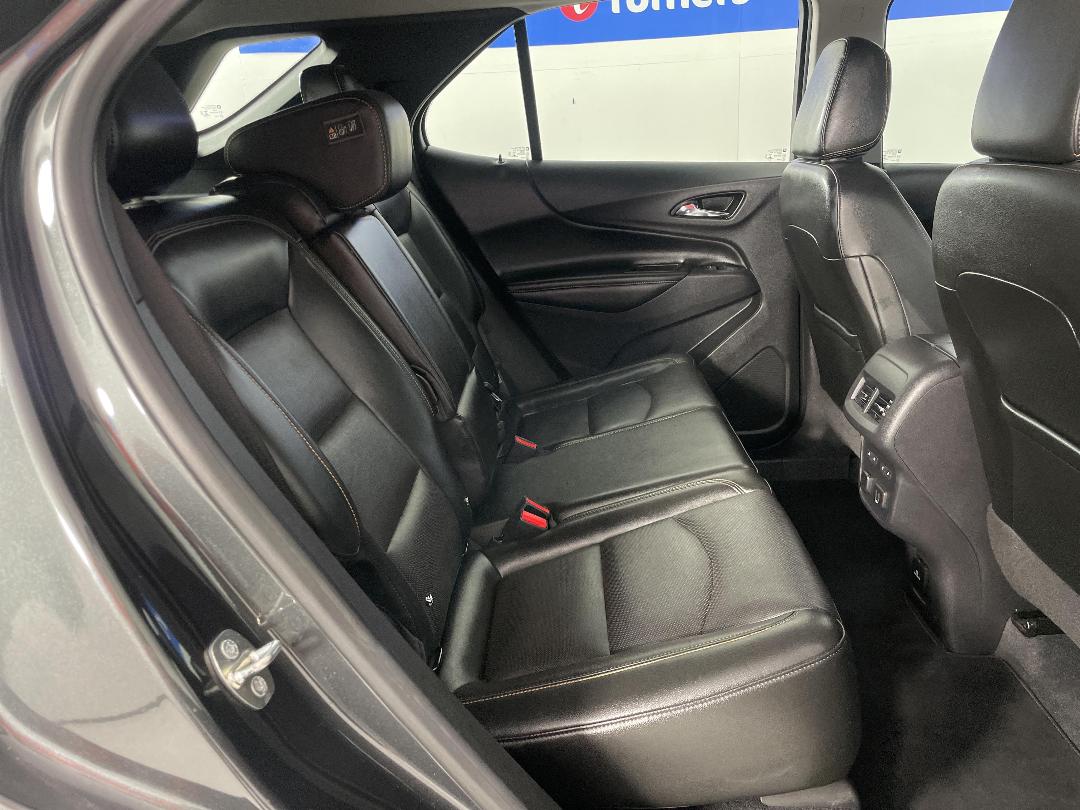 Photo '20' of Holden Equinox