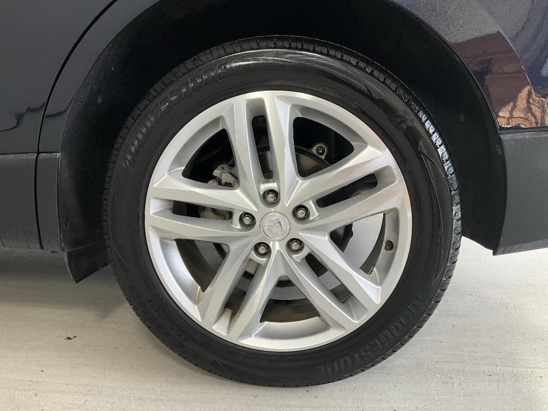 Photo '11' of Holden Equinox Photo '11' of Holden Equinox