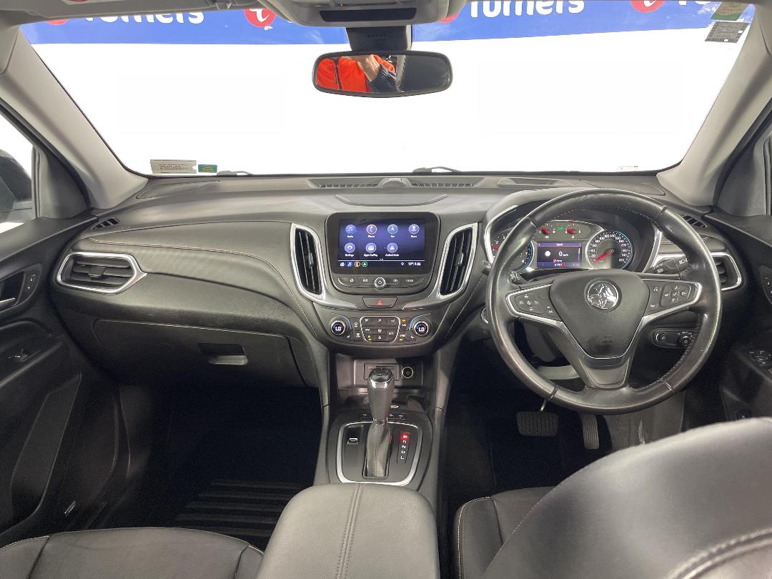 Photo '17' of Holden Equinox